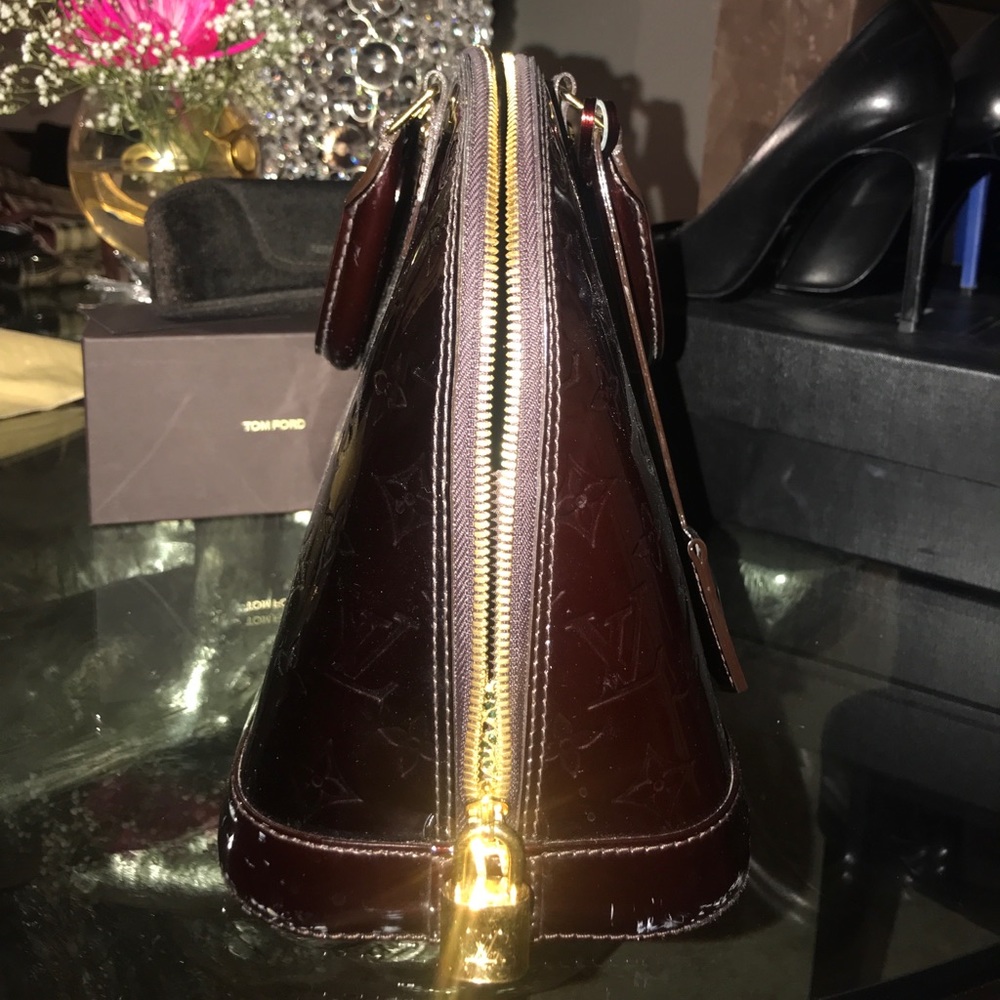 Authentic Maroon Alma Louis Vuitton Purse - Picture 7 of 7